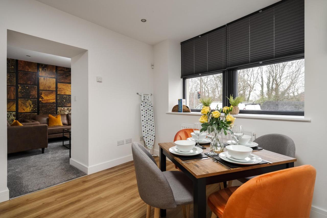 Victoria Home - 2 Bedroom Wi-Fi Parking Workers Hyde Exterior foto