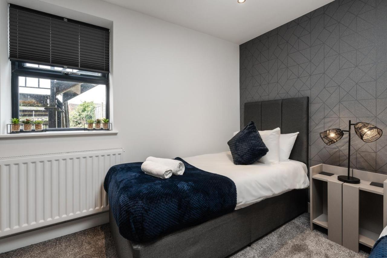 Victoria Home - 2 Bedroom Wi-Fi Parking Workers Hyde Exterior foto